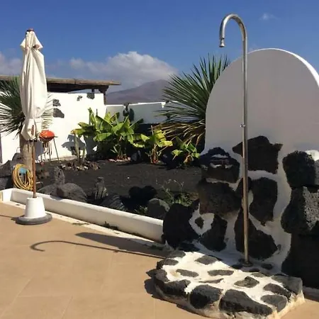 Playa Blanca Sleeps 6 Pool Wifi Appartement