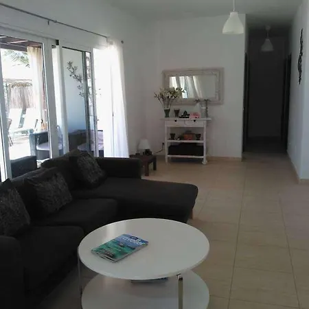 Playa Blanca Sleeps 6 Pool Wifi