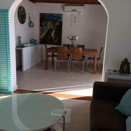 Playa Blanca Sleeps 6 Pool Wifi