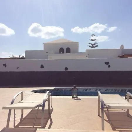 Appartement Playa Blanca Sleeps 6 Pool Wifi *